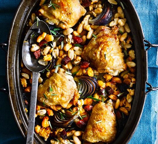 One Pot Chicken Recipe With Cannellini Beans and Chorizo