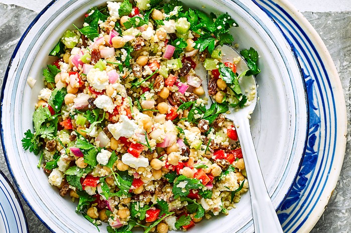 Chickpea salad recipe with bulgar wheat