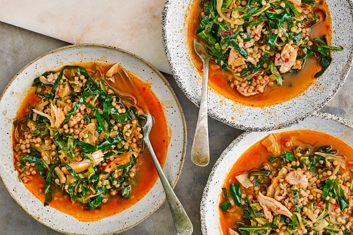 OLI0619-Healthy_ChickenThigh+GiantCousCousHarissaBroth_32423