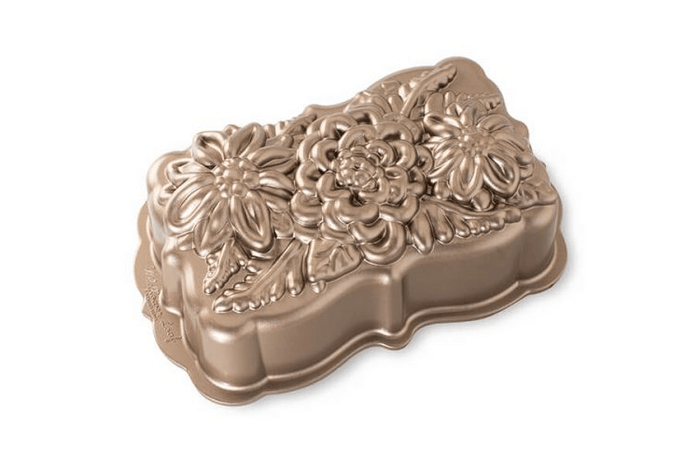 Nordic Ware Wildflower Pan